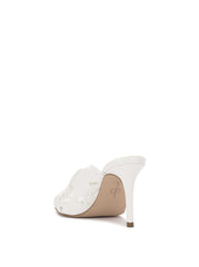 Justera High Heel in White