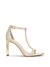 Qylla High Heel in Ivory