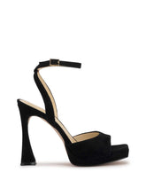 Jixte High Heel in Black